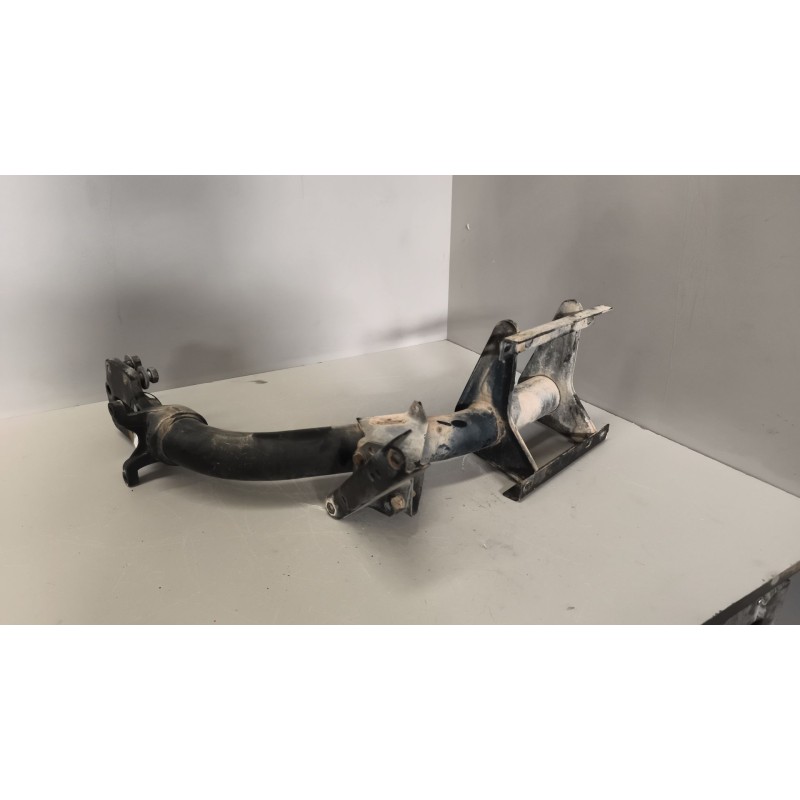 Recambio de soporte para renault midlum fg xxx.10    e4 cabina doble referencia OEM IAM 5010496740  