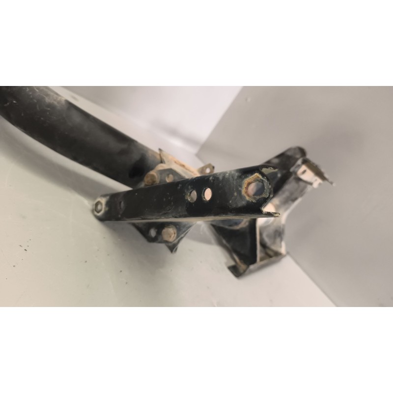Recambio de soporte para renault midlum fg 220.10 e4 cabina doble referencia OEM IAM 5010496740 - Blanco 2