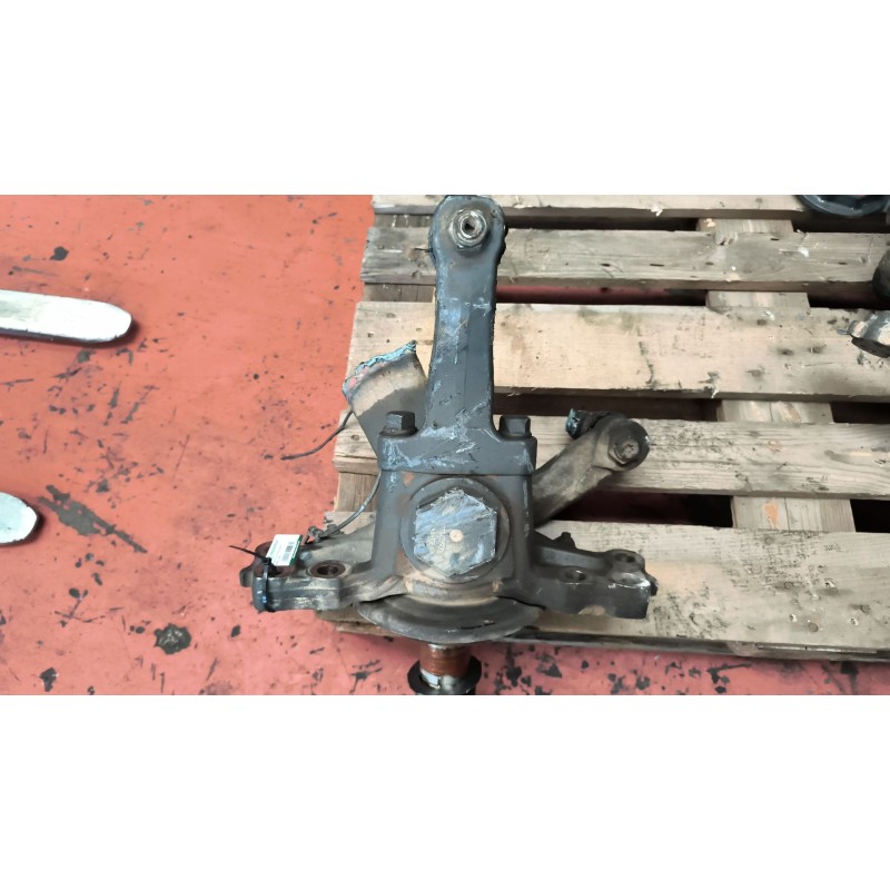 Recambio de mangueta delantera izquierda para renault serie t 12.8 diesel referencia OEM IAM 7422045947 22045947 