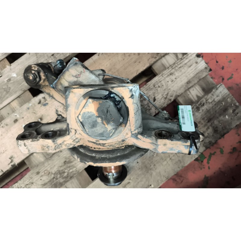Recambio de mangueta delantera derecha para renault serie t 12.8 diesel referencia OEM IAM 7422045948  