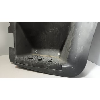 Recambio de peldaño izquierdo para iveco stralis (as) fg /fp  4x2 gran espacio referencia OEM IAM   