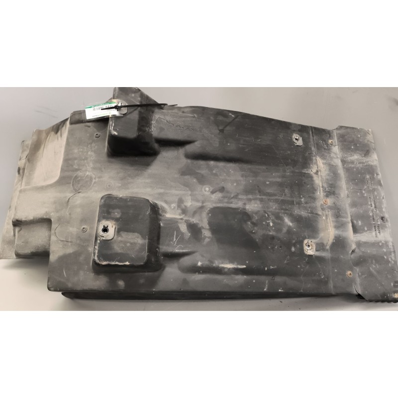 Recambio de guardabarros delantero izquierdo para renault serie t 10.8 diesel referencia OEM IAM 7482574403  