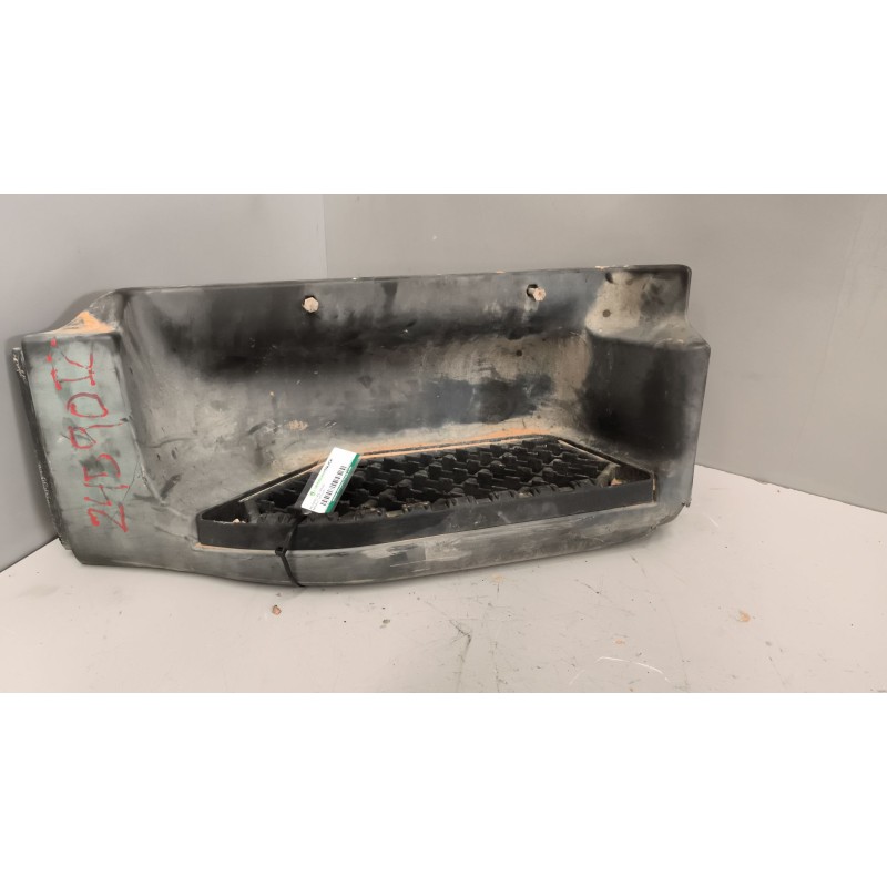 Recambio de peldaño izquierdo para renault midlum 4.2 diesel referencia OEM IAM 7484585653  