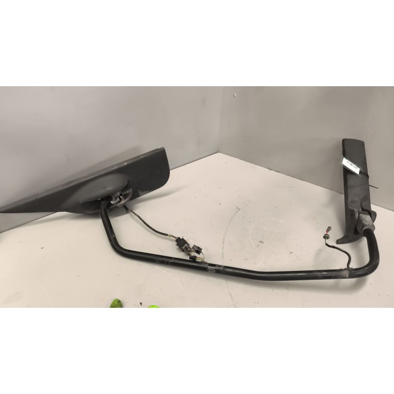 Recambio de brazo retrovisor derecho para renault midlum 4.2 diesel referencia OEM IAM   