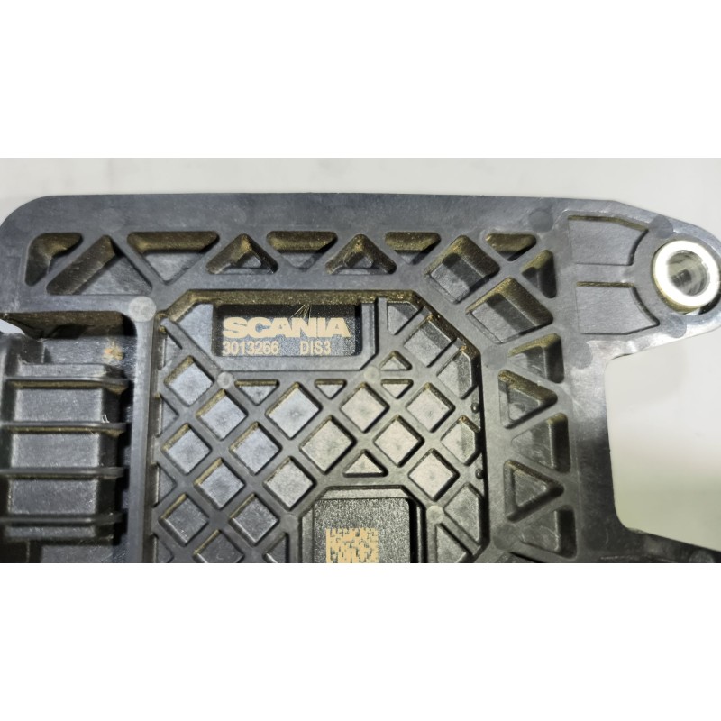 Recambio de modulo electronico para scania s s460 referencia OEM IAM 3013266 - Blanco 2