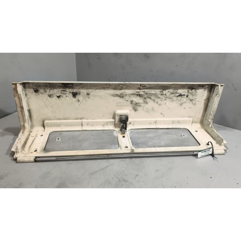 Recambio de moldura trasera cabina para renault magnum ab 2005 12.0 diesel referencia OEM IAM 5010574321 500938738 5000938580 - Blanco 2