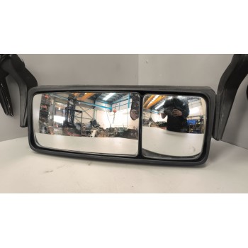 Recambio de retrovisor izquierdo para man tgx 18.xxx fg / 4x2 bl xl referencia OEM IAM   