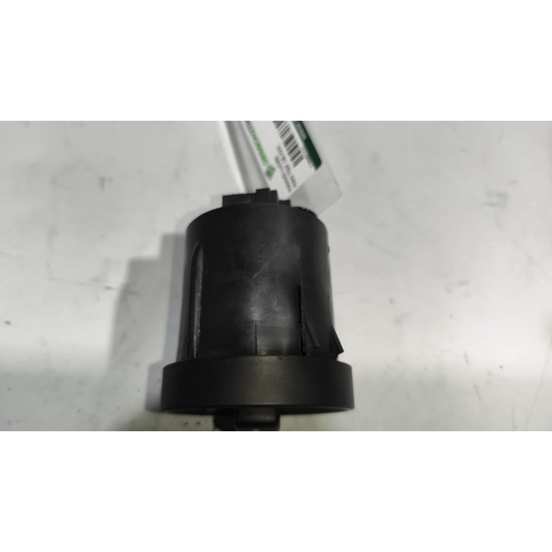 Recambio de mando luces para man tgx 18.480 fg / 4x2 bl xl referencia OEM IAM 81255056877 4
