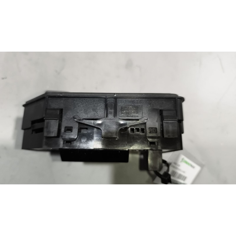 Recambio de mando luces para scania serie p/g/r (l-clase) 12.7 diesel referencia OEM IAM 2673079 2573276 2892709 4