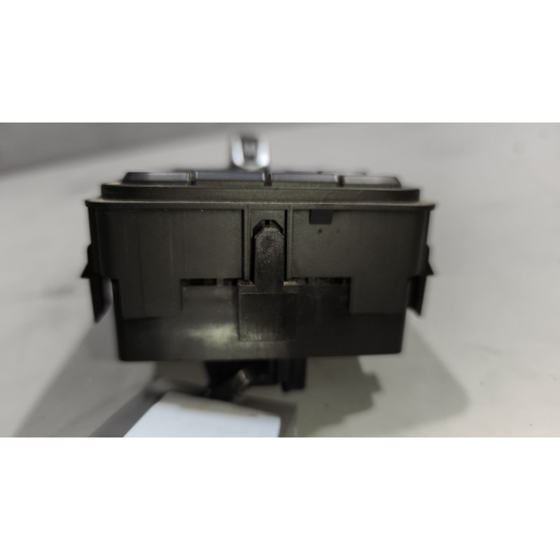 Recambio de mando luces para scania serie p/g/r (l-clase) 12.7 diesel referencia OEM IAM 2673079 2573276 2892709 6