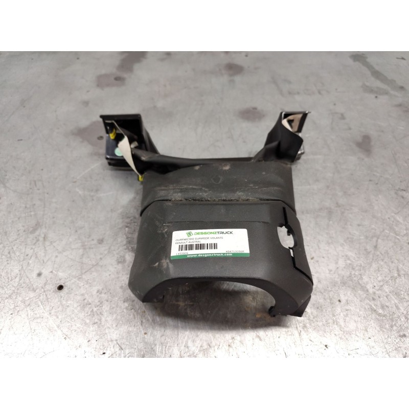 Recambio de guarnecido superior volante para renault austral tce 130 referencia OEM IAM 484710056R  