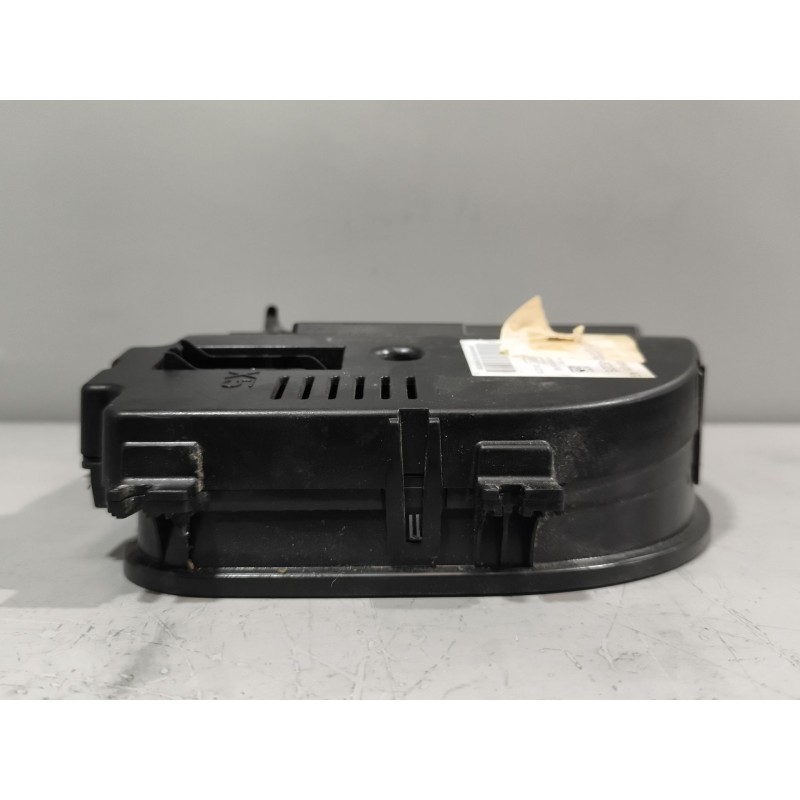 Recambio de cuadro instrumentos para man tgx 18.440 fg / 4x2 bl xl referencia OEM IAM 81272026228 - Blanco 2