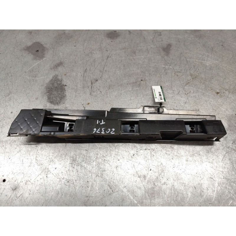 Recambio de soporte para bmw 3 (f30, f80) 320 d xdrive referencia OEM IAM 51777256919  TRASERO IZQUIERDO