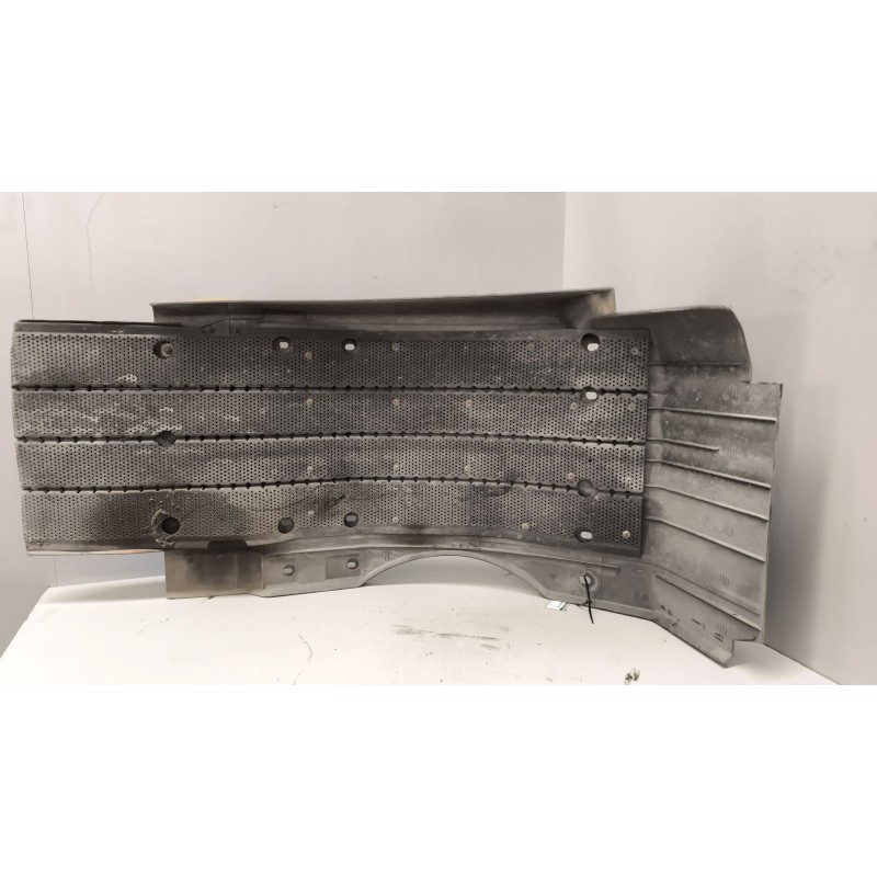 Recambio de guardabarros delantero derecho para iveco stralis (as) 12.9 diesel referencia OEM IAM 504003993 - Blanco 2