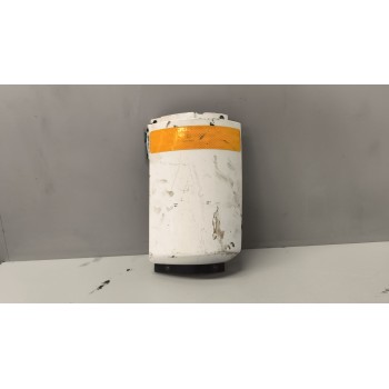 Recambio de deflector derecho para nissan trucks atleon 210 referencia OEM IAM 62380x000 62380x001 62380x002