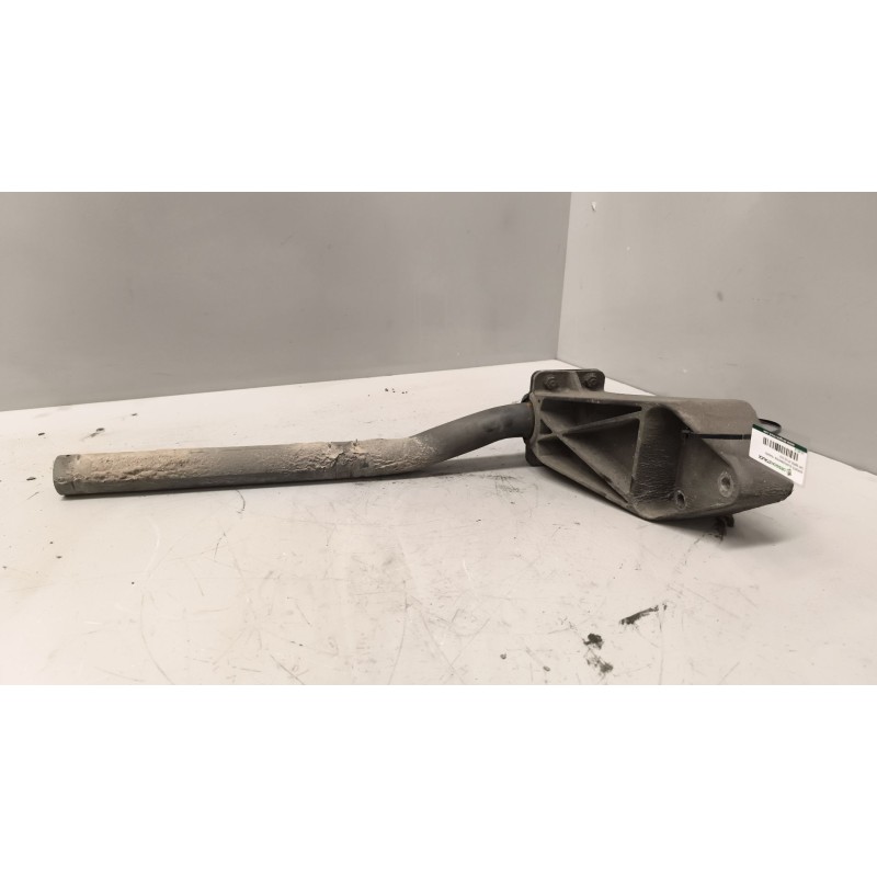 Recambio de soporte guardabarros trasero para daf serie xf105.xxx 12.9 diesel referencia OEM IAM  derecho 