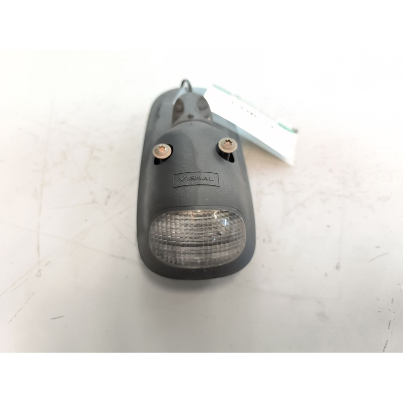 Recambio de piloto luz galibo derecho para renault midlum fg xxx.10    e4 cabina doble referencia OEM IAM   