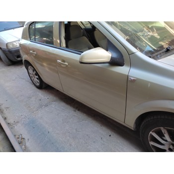opel astra h berlina del año 2005