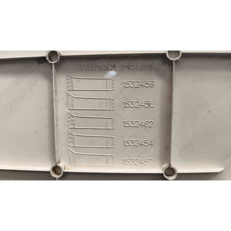 Recambio de moldura trasera cabina para scania serie p/g/r (c-clase) 15.6 diesel referencia OEM IAM 1534229 DERECHA 4