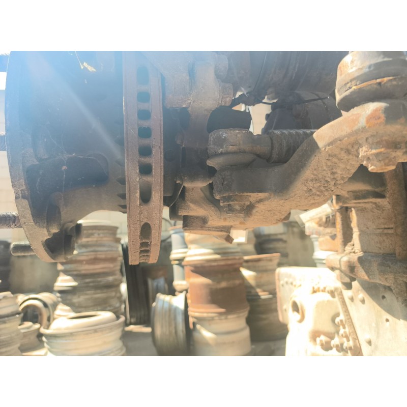Recambio de mangueta trasera derecha para renault premium lander fg 4x2 corto referencia OEM IAM 7420556296 - Blanco 2