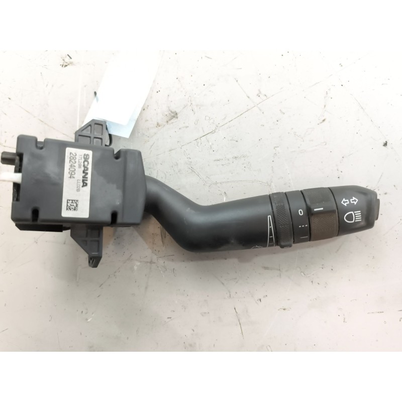 Recambio de mando limpia para scania serie p/g/r (c-clase) fsa r450 (4x2) largo cr 19 a referencia OEM IAM 2824094 - Blanco