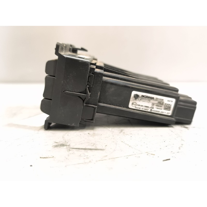 Recambio de mando multifuncion para scania serie p/g/r (c-clase) fsa r450 (4x2) largo cr 19 a referencia OEM IAM 2893961 - Blanco 2