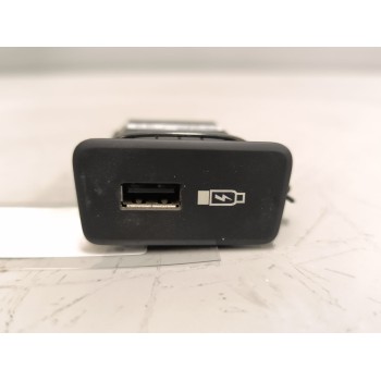 CONECTOR USB / AUX 2554704 