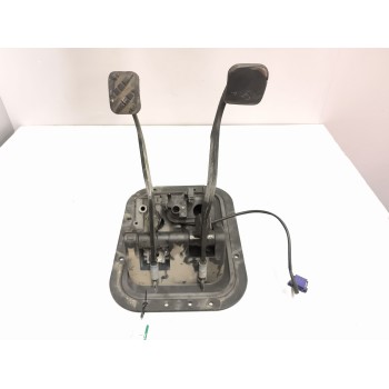 Recambio de soporte pedales para renault midlum fg xxx.10    e4 cabina doble referencia OEM IAM 5010640219 9650010170 