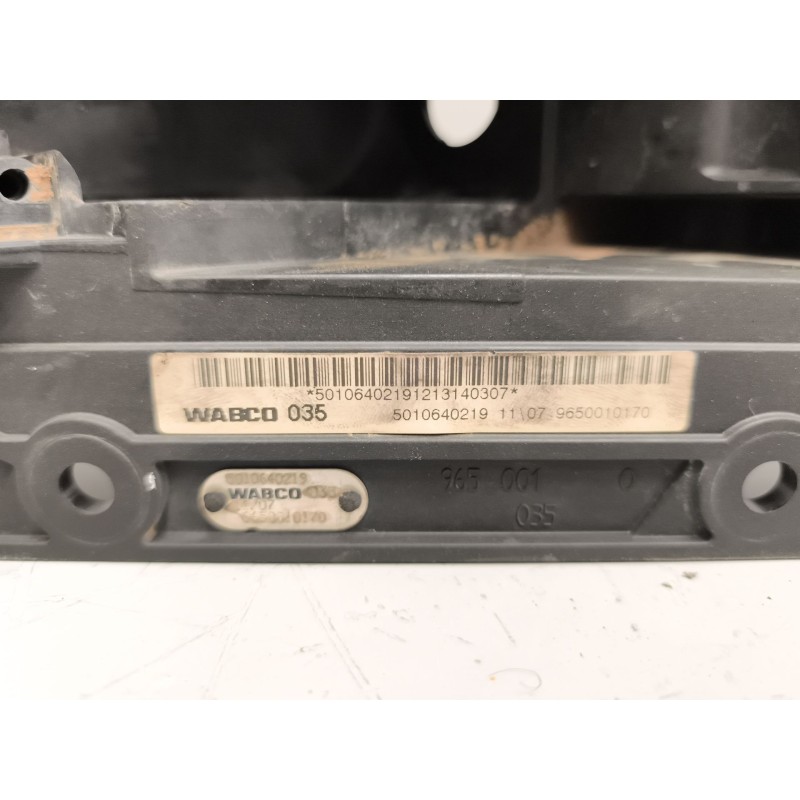 Recambio de soporte pedales para renault midlum fg 220.10 e4 cabina doble referencia OEM IAM 5010640219 9650010170 - Blanco 4