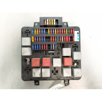 Recambio de caja reles / fusibles para daf serie lf45.xxx desde 06 referencia OEM IAM 5010516886  