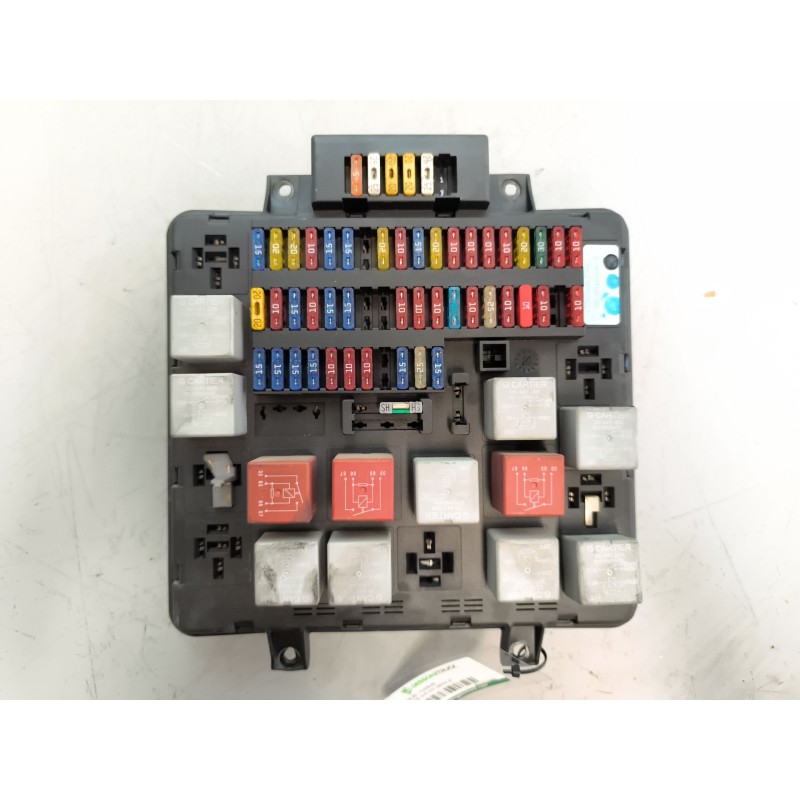 Recambio de caja reles / fusibles para daf serie lf45.xxx desde 06 referencia OEM IAM 5010516886  