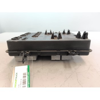 Recambio de caja reles / fusibles para daf serie lf45.xxx desde 06 referencia OEM IAM 5010516886  