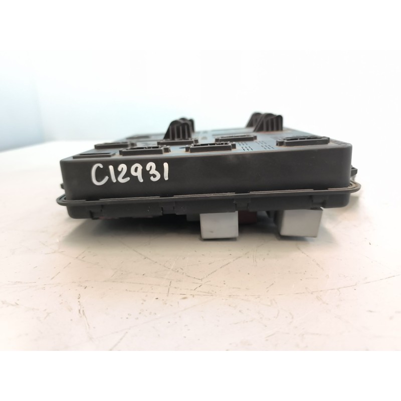 Recambio de caja reles / fusibles para daf serie lf45 desde 06 referencia OEM IAM 5010516886 - Blanco 4