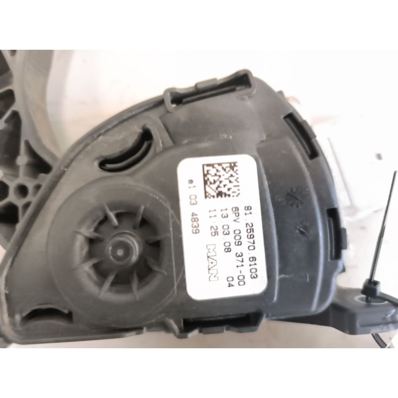 Recambio de pedal acelerador para man tgx 18.440 10.5 diesel referencia OEM IAM 81259706103 - Blanco 4