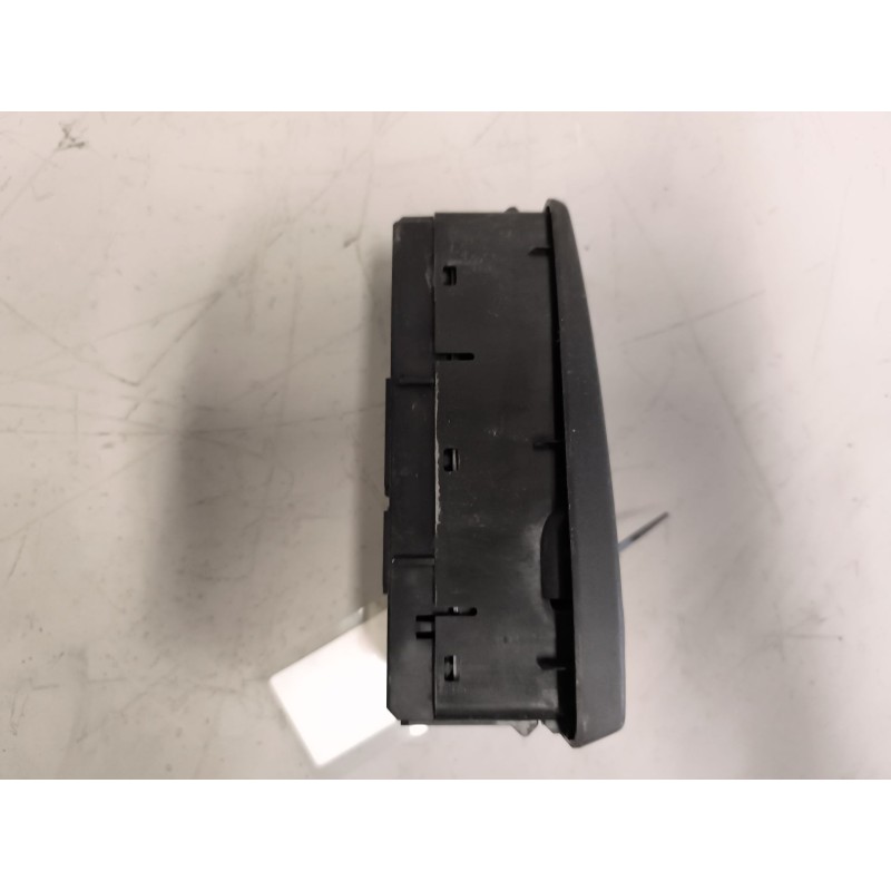 Recambio de mando elevalunas delantero derecho para man tgx 18.440 10.5 diesel referencia OEM IAM 81258067083 - Blanco 4