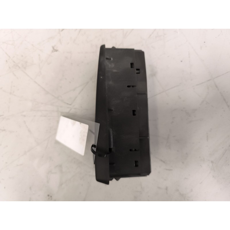 Recambio de mando elevalunas delantero derecho para man tgx 18.440 10.5 diesel referencia OEM IAM 81258067083 - Blanco 5