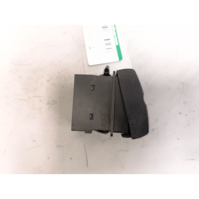 Recambio de interruptor para iveco stralis (as) 12.9 diesel referencia OEM IAM 504362234 - Blanco 3