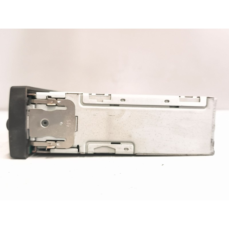 Recambio de sistema audio / radio cd para renault serie t 12.8 diesel referencia OEM IAM 7422587278 - Blanco 4