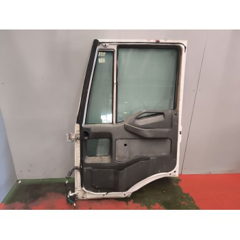Recambio de puerta delantera derecha para iveco eurotech cursor (mh) 7.8 diesel referencia OEM IAM 1908807  