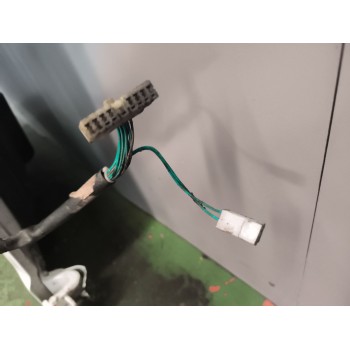 Recambio de puerta delantera derecha para iveco eurotech cursor (mh) 7.8 diesel referencia OEM IAM 1908807  