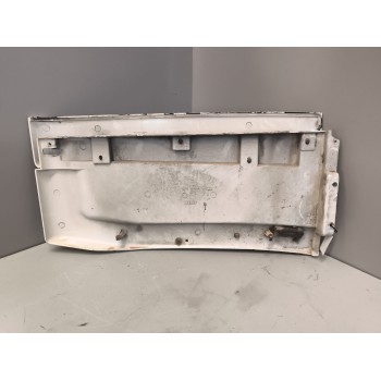 Recambio de moldura trasera cabina para iveco stralis (as) 12.9 diesel referencia OEM IAM 504132184 504022498 