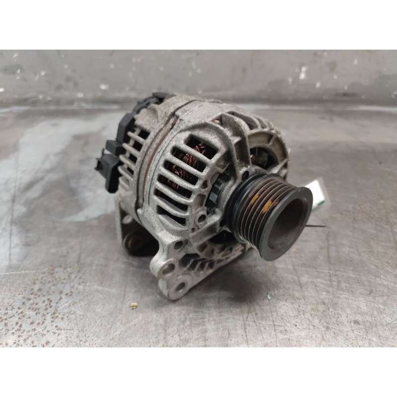 Recambio de alternador para audi a3 (8l) 1.6 ambiente referencia OEM IAM 028903028D  