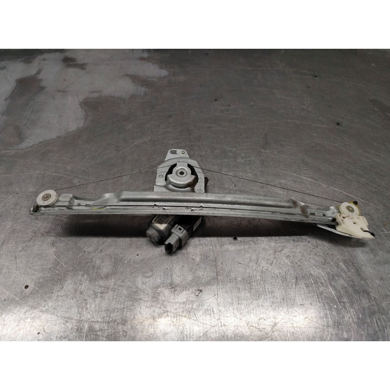 Recambio de elevalunas trasero izquierdo para citroën c4 grand picasso i (ua_) 1.6 hdi referencia OEM IAM 135090222  