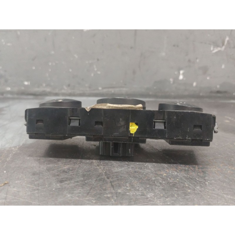 Recambio de mando climatizador para renault megane ii familiar 1.9 dci diesel referencia OEM IAM 8200344840  