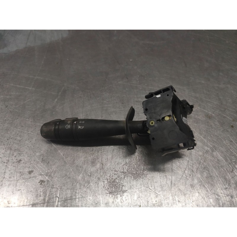 Recambio de mando intermitentes para renault master ii ph. 2 doka/pr. fgst 2.5 diesel referencia OEM IAM 8200199519  
