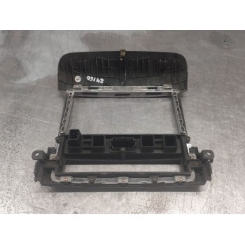 Recambio de guarnecido pantalla multifuncion para kia sorento i (jc) 2.5 crdi referencia OEM IAM   