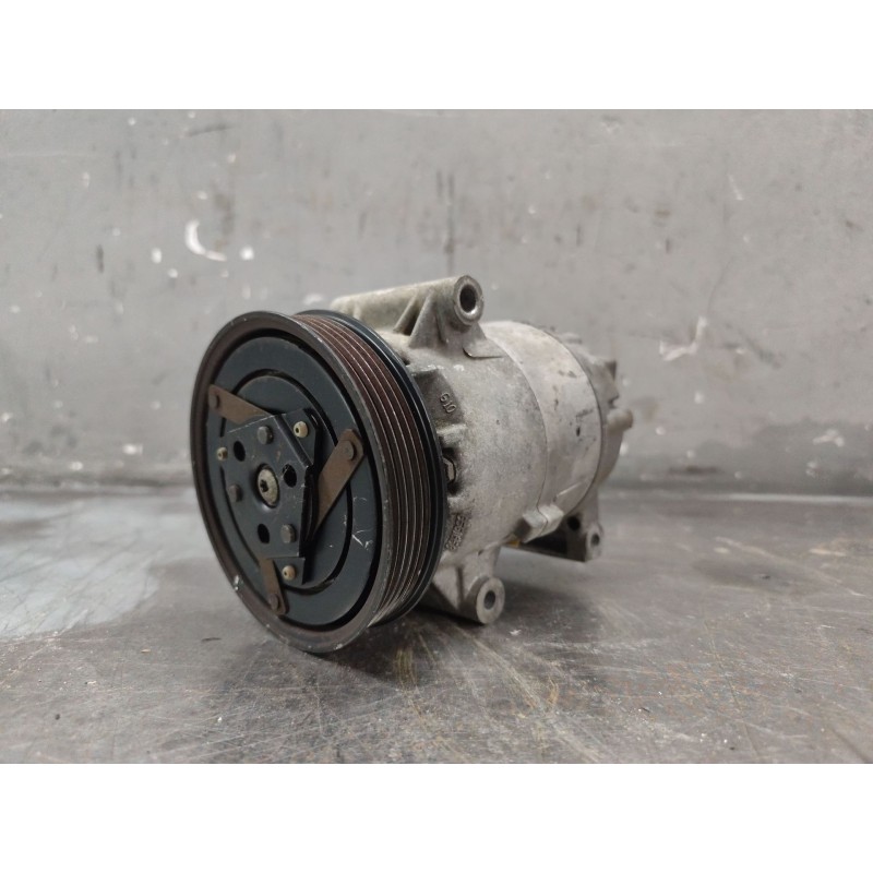Recambio de compresor aire acondicionado para renault megane ii berlina 3p confort authentique referencia OEM IAM 8200050141  