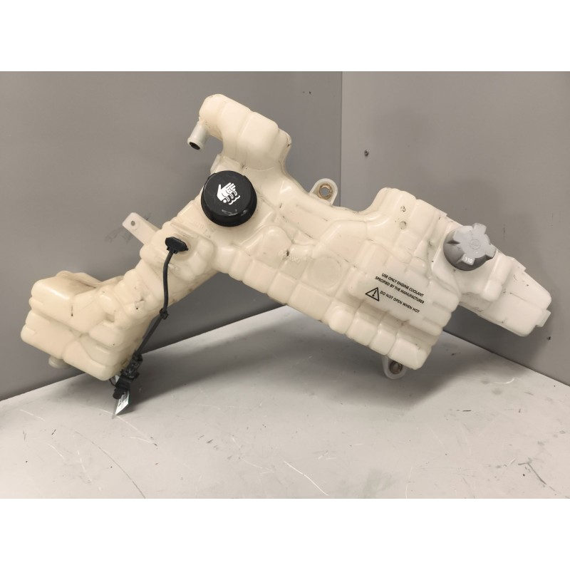 Recambio de deposito expansion para daf serie lf45 desde 06 referencia OEM IAM 82491273  