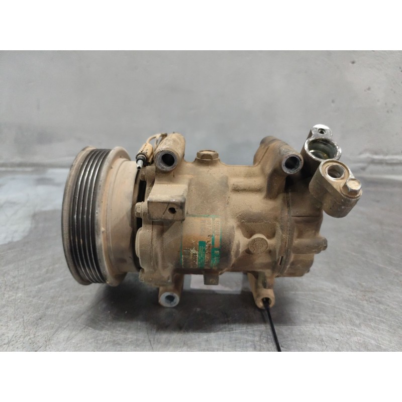 Recambio de compresor aire acondicionado para renault kangoo (f/kc0) alize referencia OEM IAM 8200315744 - Blanco 2