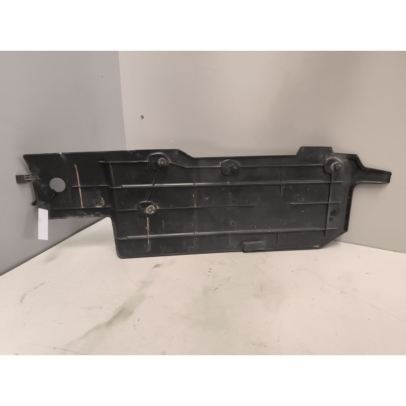 Recambio de moldura derecha paragolpe delantero para volvo fh 500 referencia OEM IAM 82448657 - Blanco 2